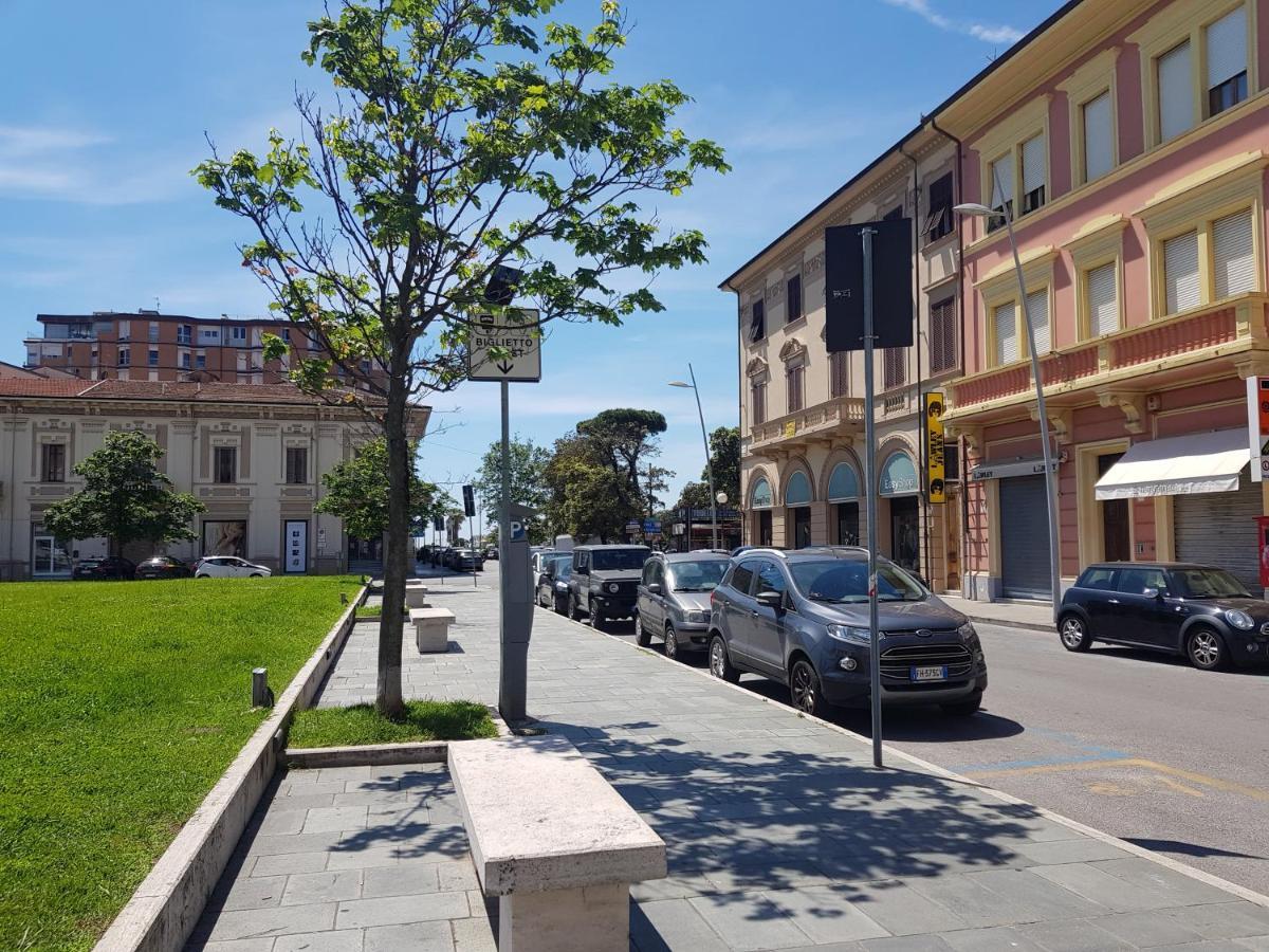 Historical Apartments By Seaside เวียเรจโจ ภายนอก รูปภาพ
